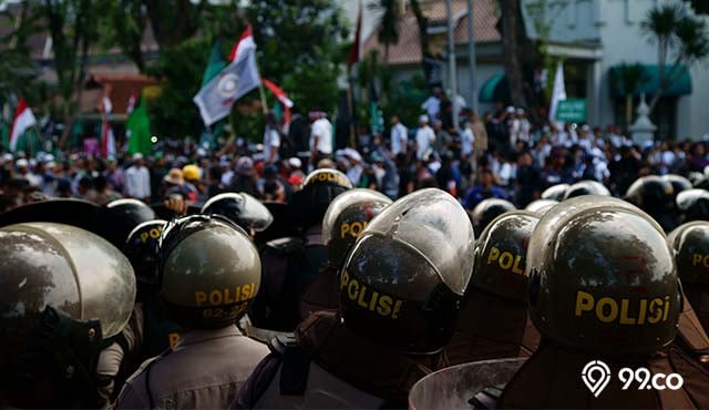 8 Contoh Konflik Sosial di Indonesia dan Penyebabnya. Lengkap! 4