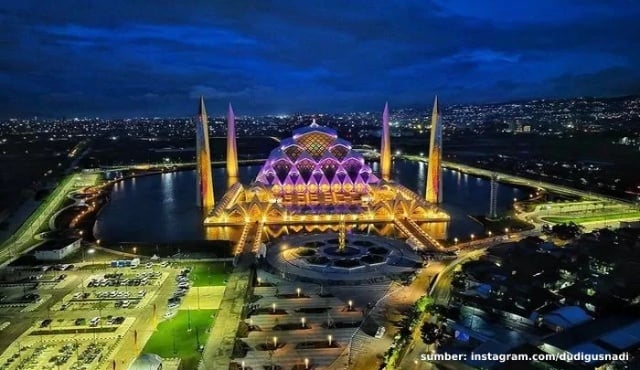 Ii 6 Fakta Masjid Al Jabbar Karya Ridwan Kamil. Tuai Pedebatan! 2