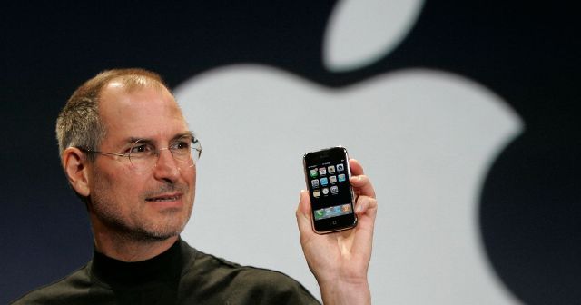 iPhone 1 Keluaran 2007 Dilelang Rp754 Juta, Tertarik? 1
